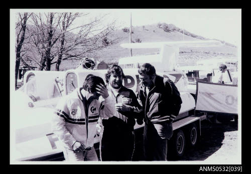 Ken Warby, John Goss and Hans Tholstrup at Blowering Dam