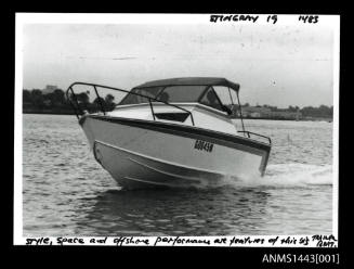 STRINGRAY - style, space and offshore performance are features of this trailer boat