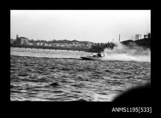 Hen and Chicken Bay 1970s, inboard hydroplane VOODOO IV