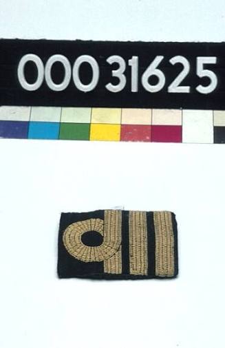 Royal Australian Navy helicopter pilot shoulder board for a commander