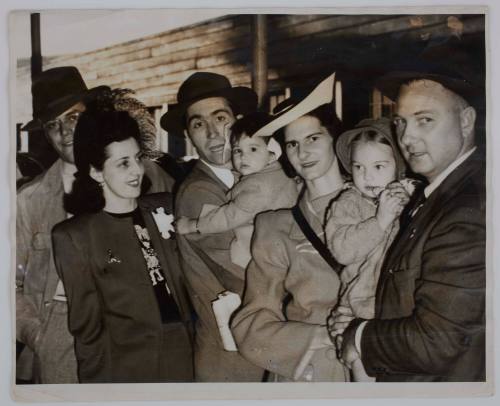 Group of U.S. ex-servicemen and their families on the MARINE PHOENIX