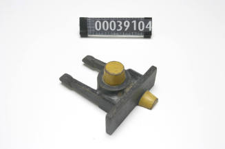 Wooden toilet valve