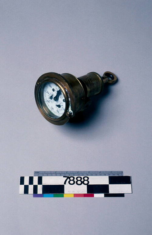 Brass register log for a Walkers Cherub III Taffrail.