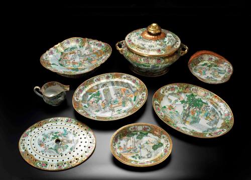 Canton Famille-Rose dinner service made for George Francis Train